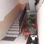 Fontanarossa Airport -private Parking- Bed & Breakfast