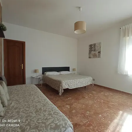 住宿加早餐酒店 Fontanarossa Airport -private Parking-