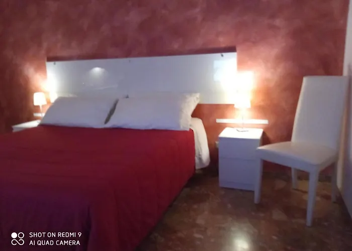 住宿加早餐酒店 Fontanarossa Airport -private Parking-