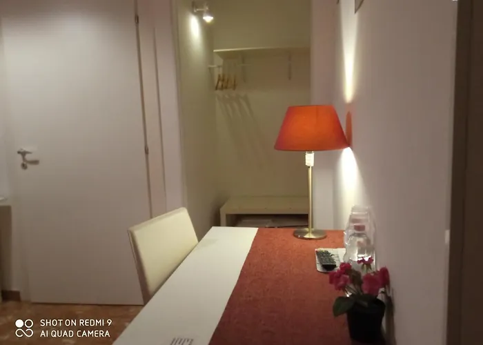 住宿加早餐酒店 Fontanarossa Airport -private Parking-