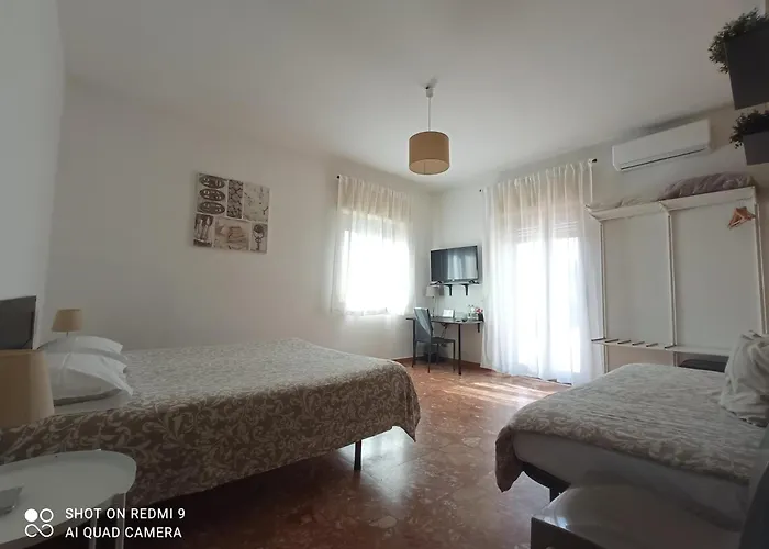 Fontanarossa Airport -private Parking- 住宿加早餐酒店