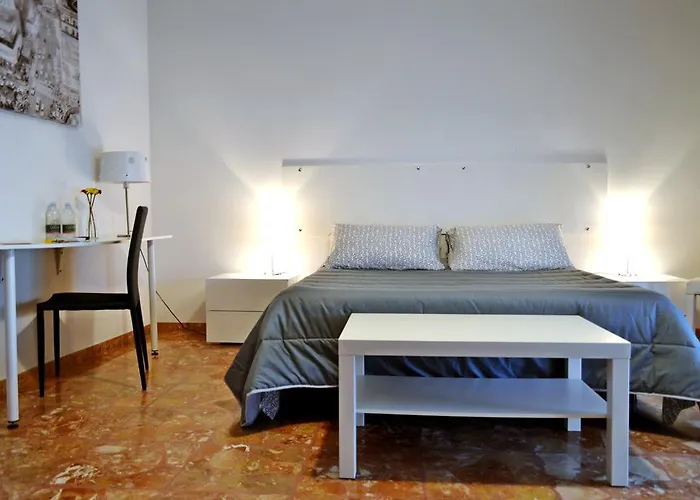 Fontanarossa Airport -private Parking- 卡塔尼亚