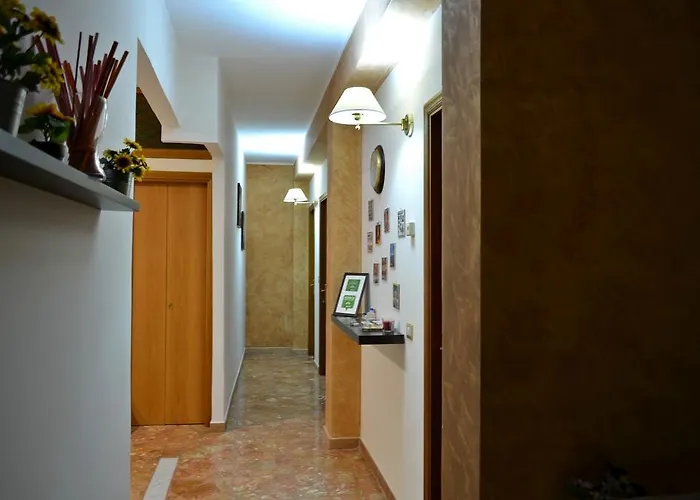 住宿加早餐酒店 Fontanarossa Airport -private Parking-